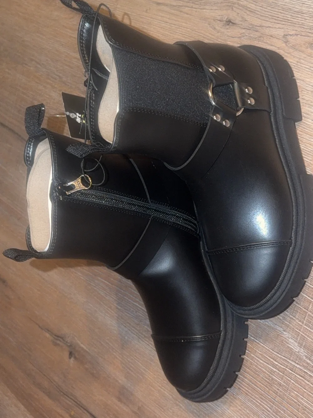 art class classic black
